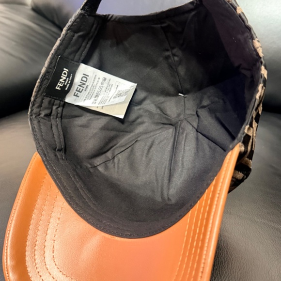 FENDI MEN'S FF JACQUARD NYLON BROWN BASEBALL CAP UNISEX - Picture 4 of 4